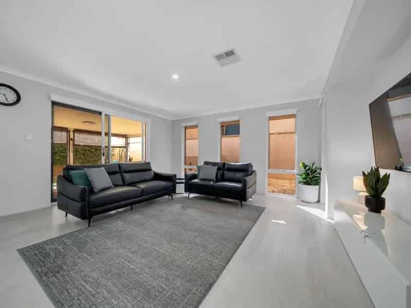 House For Sale , 7, Albana Grove, City of Wanneroo, Western Australia