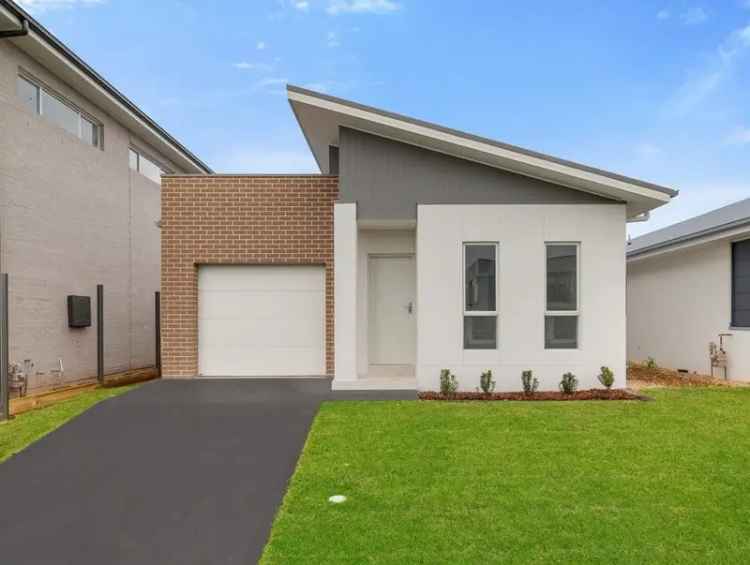 Stylish 3-Bedroom Home for Lease Leppington NSW