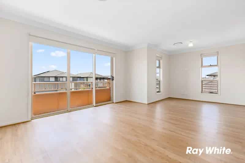 Immaculate and a large house suitable for families