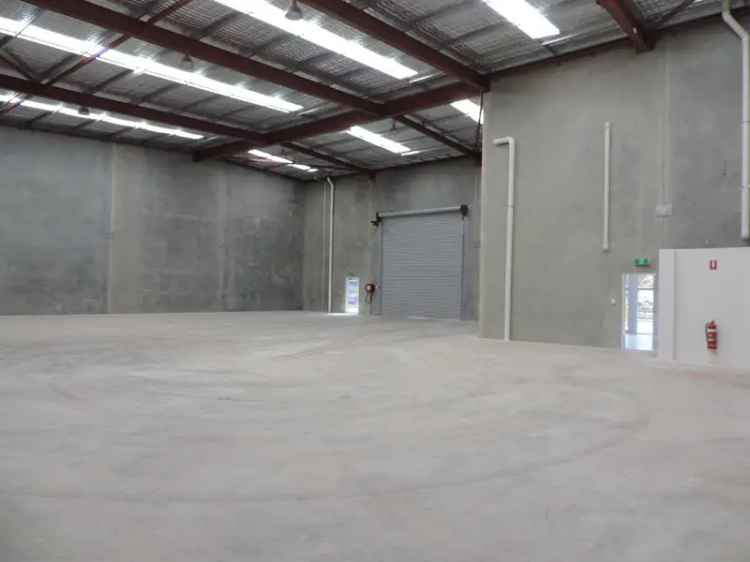 707sqm High Truss Office Warehouse For Lease