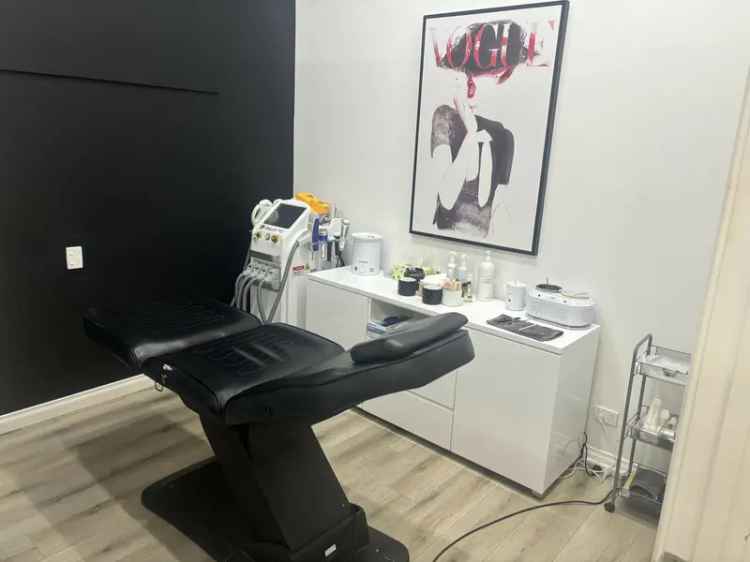 Buy Beauty Salon Franchise O'Halloran Hill with High Clientele