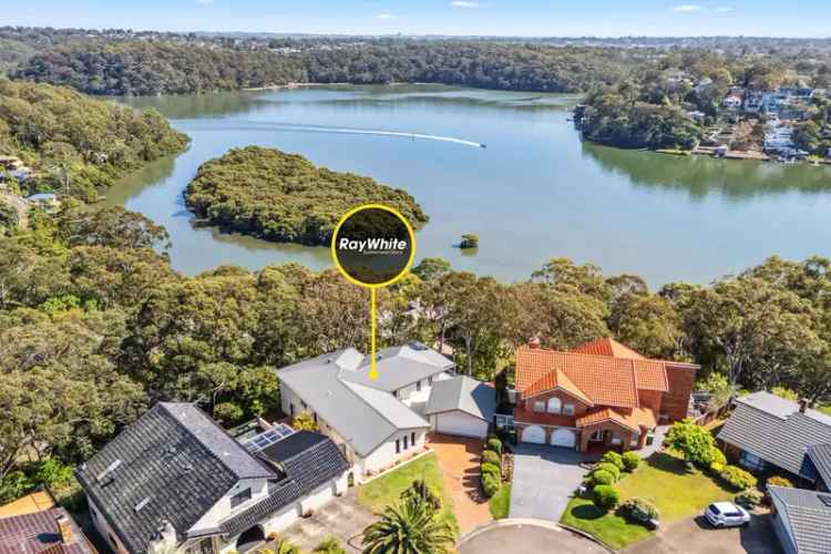 Stylish Single-Level Retreat, Unbeatable Position with Water Views