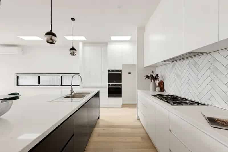 Luxury buy house in Altona with modern design and high-end finishes