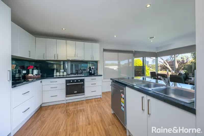 Block of units For Sale , Gisborne, Victoria
