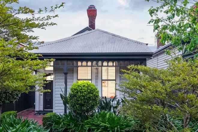 House For Sale in Melbourne, Victoria