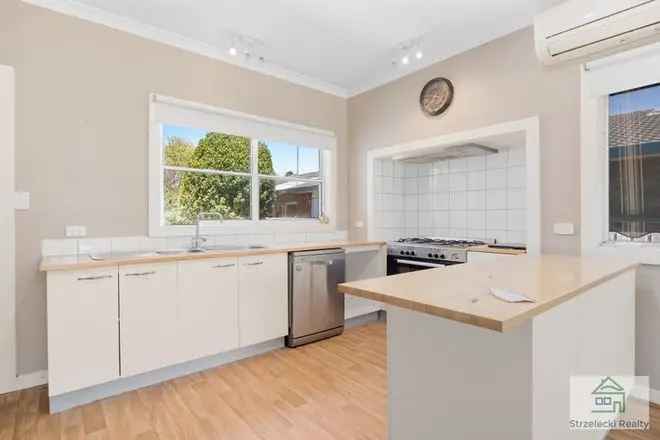 House For Sale , 189, Lloyd Street, Moe, Victoria