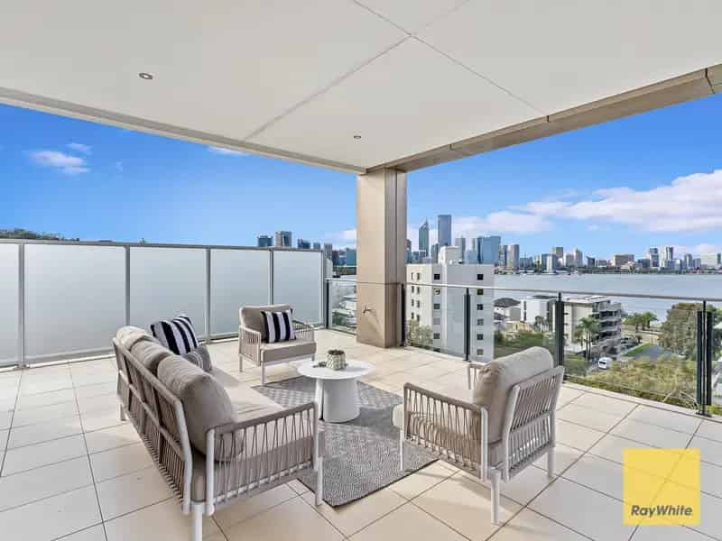 MULTI-LEVEL PENTHOUSE WITH 360 DEGREE RIVER VIEWS