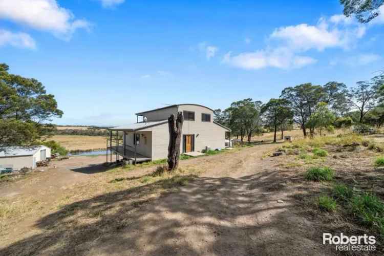 Spacious Rural Lifestyle Property Near Hobart