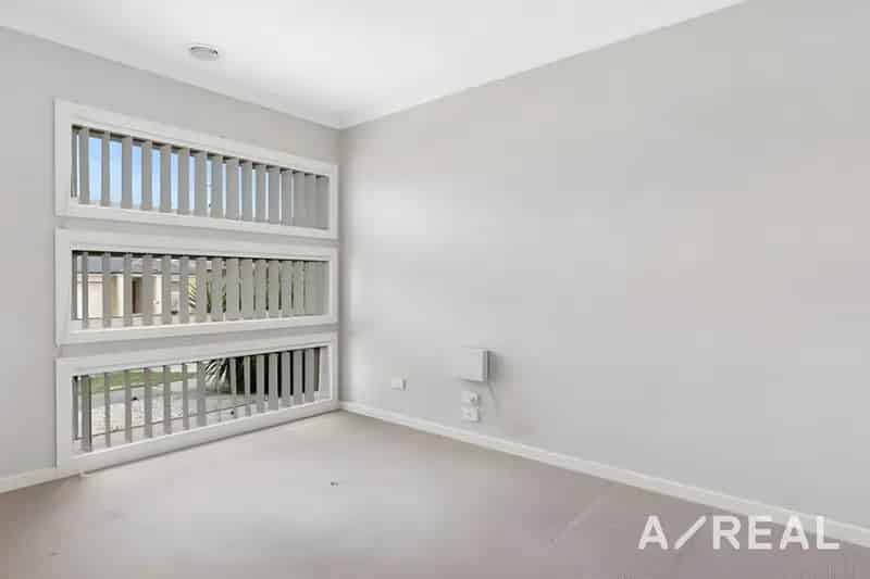 3 rooms house of 163 m² in Melbourne