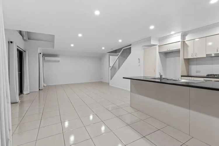 Boutique Freestanding Townhouse in Prime Nundah