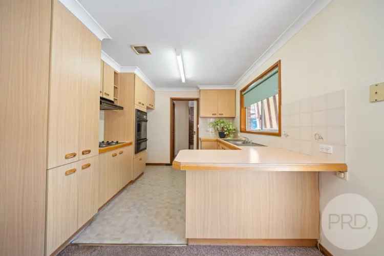 House For Rent in Wagga Wagga City Council, New South Wales