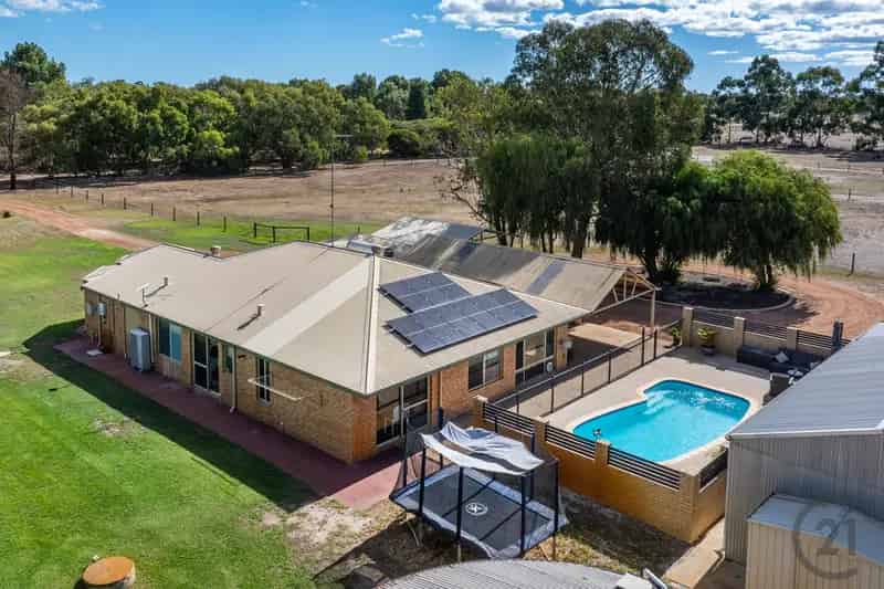 30 Paperbark Place, Pinjarra WA 6208 - House For Sale