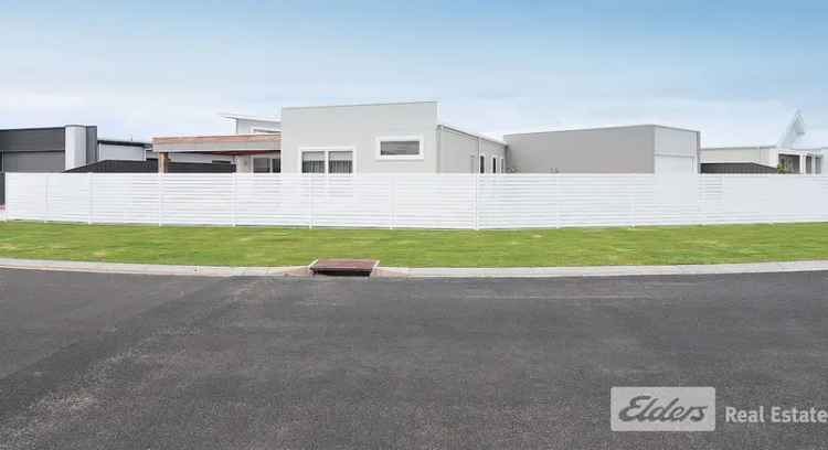 House For Sale in Robe, South Australia