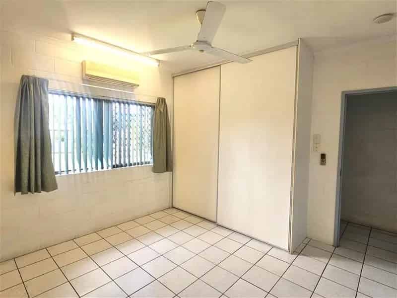 Spacious 2-Bedroom Duplex With Modern Comforts