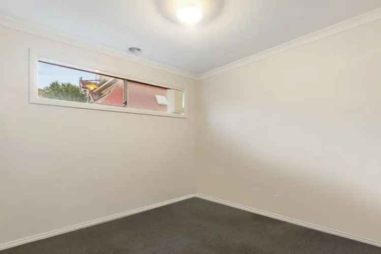 3 Bedroom House 189m2 Near Monash University and Medical Centre