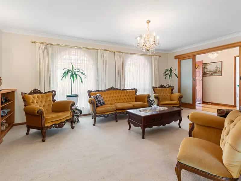 Spacious Family Home in Flagstaff Hill - Perfect for Modern Living