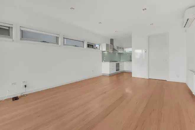 Stylish Clifton Hill Home Spacious Open Plan Living Large Balcony Modern Kitchen