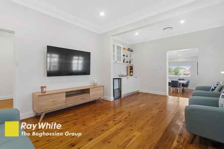 3 Bed 2 Bath House Kingsgrove 645sqm Land - Family Home