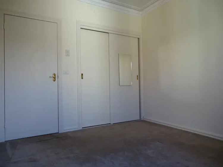 Two Bedroom Unit Near Sydney Road with Car Space