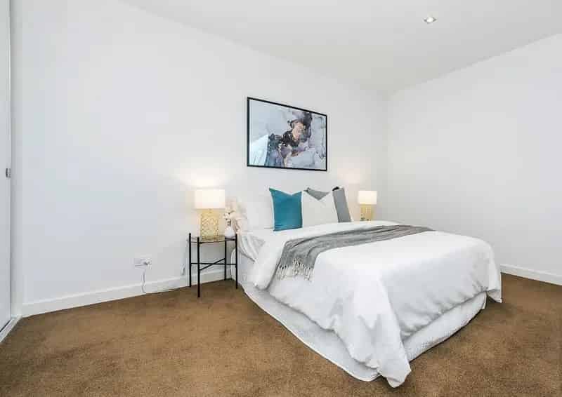 2 rooms apartment of 184 m² in Melbourne