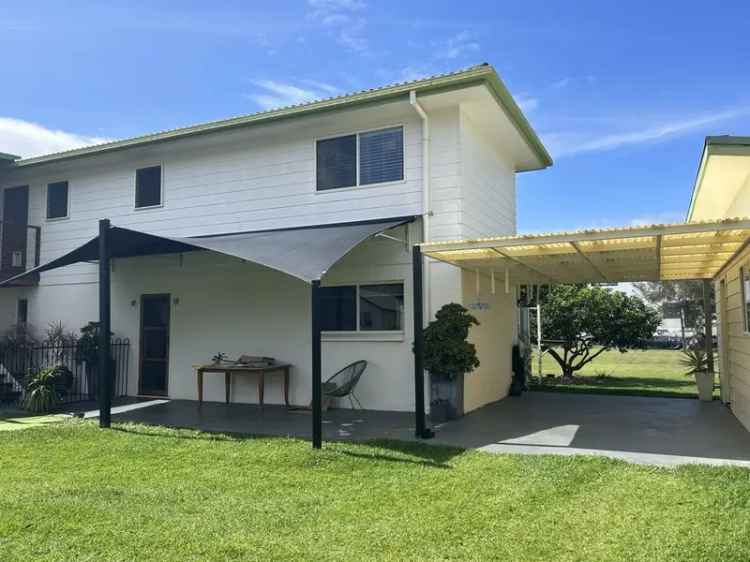 Yamba Marina 2-Bedroom Unit - Low Maintenance Living