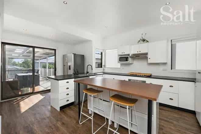 House For Sale , Newcastle-Maitland, New South Wales