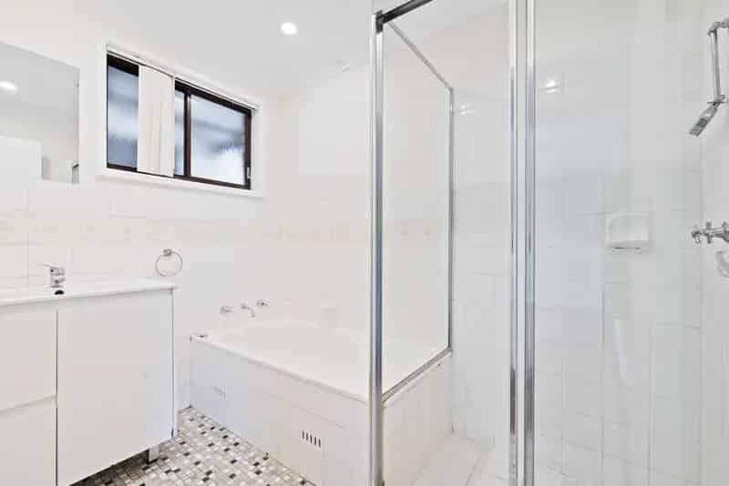 Lease Family Home with Modern Features in Woodbine