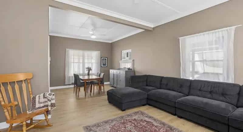 House For Sale , 11, Pine Avenue, Loxton, South Australia