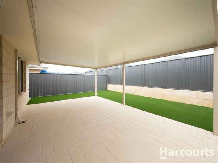 3 Bed 2 Bath House in Jindowie Yanchep Near Schools and Shops