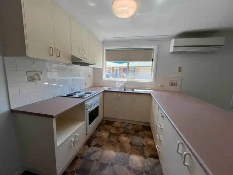 CHARMING 2 BEDROOM APARTMENT IN TAMWORTH