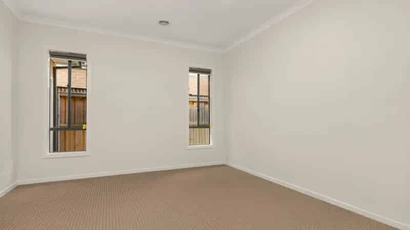 Real Estate For Lease - 25 Eliot Avenue - Doreen , VIC