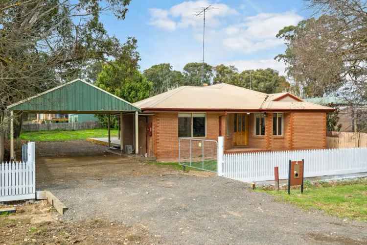 Lease Family Home in Broadford with Renovated Features and Spacious Yard