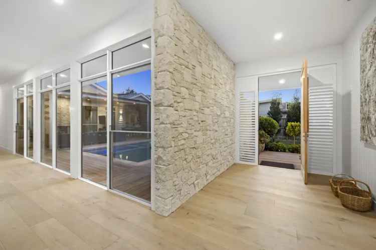 House For Sale in Melbourne, Victoria