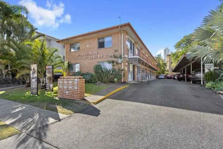 Rent 2 Bedroom Townhouse near Burleigh Beach Gold Coast