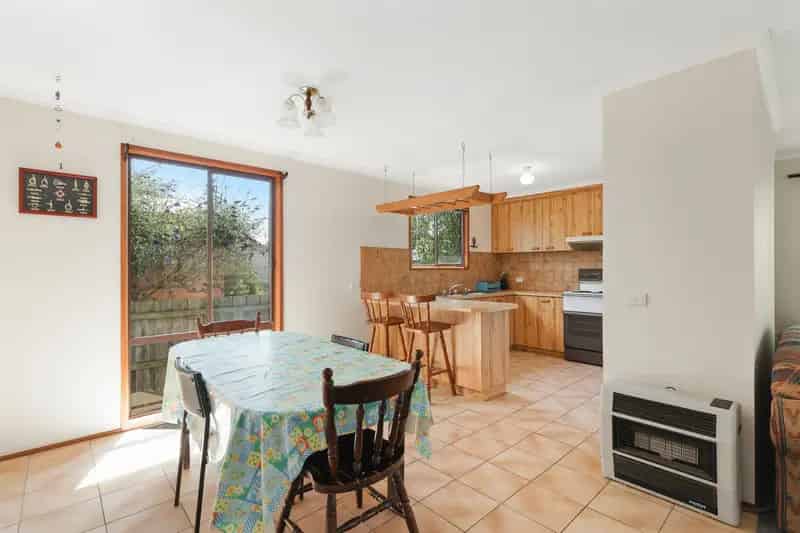 Perfect Coastal Escape in Prime Location