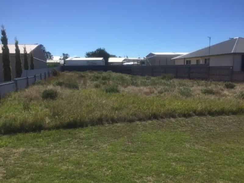 Great location to build a coastal getaway only a short stroll from the beach