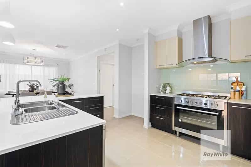 Welcome to your new family haven in the heart of Derrimut!
