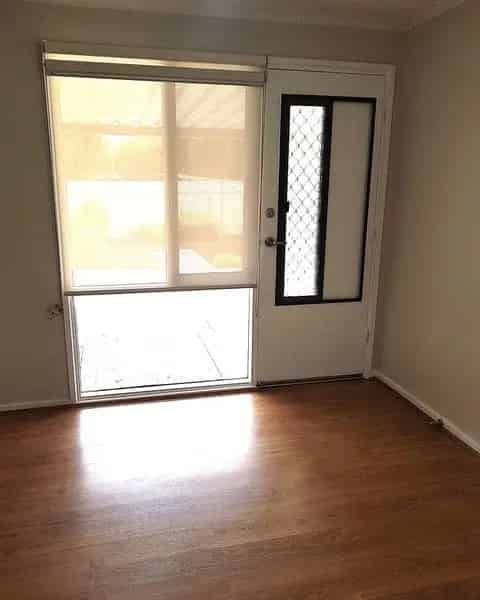 Welcome to Unit 2, 1 Hanlin Court