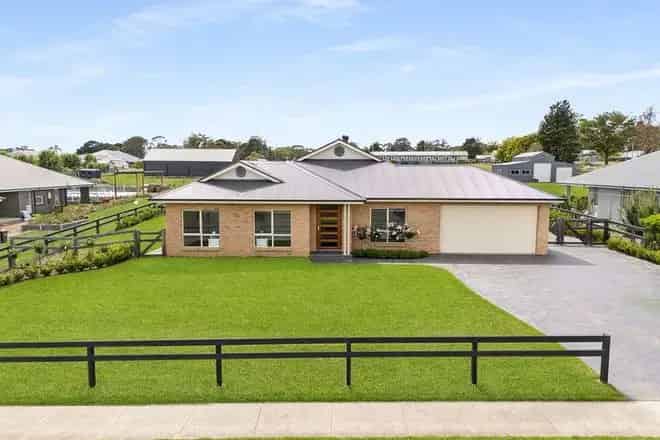 House For Sale , 22, Challoner Rise, Wingecarribee Shire Council, New South Wales