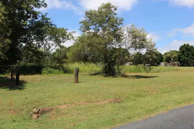 1 Acre of Luscious Land awaiting your Dream Home!