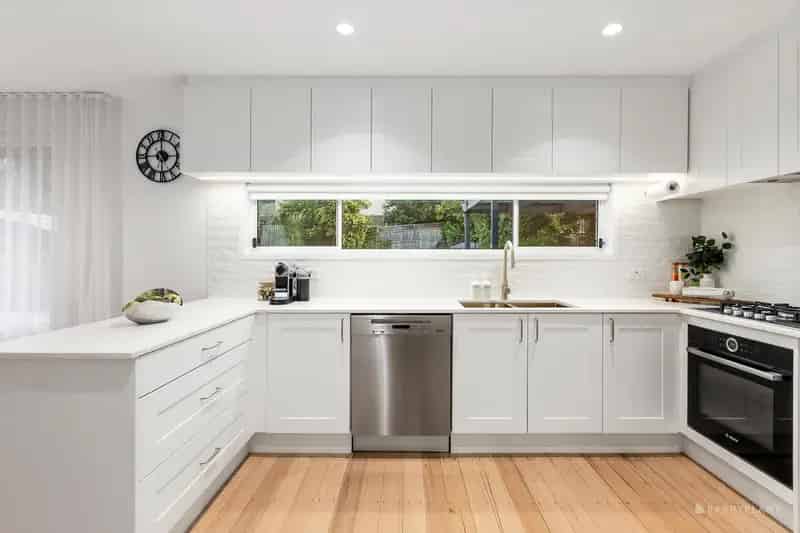 Versatile, Fully Renovated Property with Livable Space in DD08 Zone