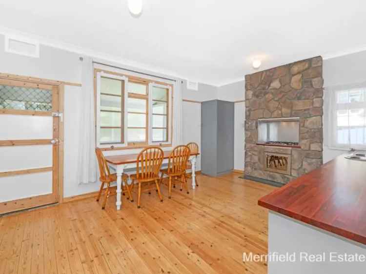 Renovated 2-Bedroom Cottage in Mount Clarence Large Block Potential Development