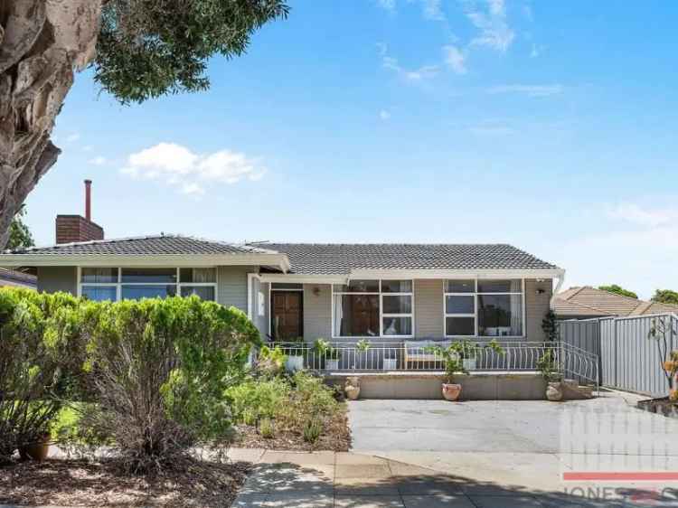 House For Sale in Town of Bassendean, Western Australia