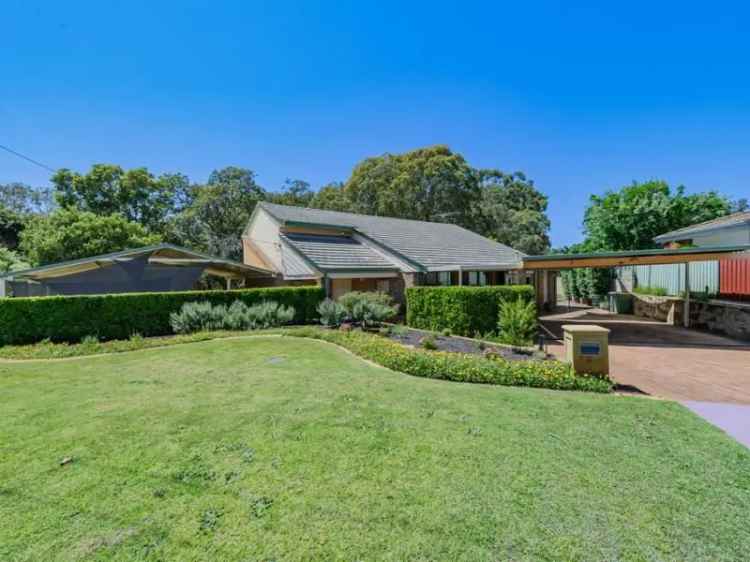 House For Sale in City of Gosnells, Western Australia