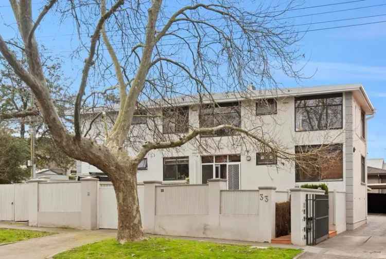 Balwyn Apartment 2 Beds Carport Near Deepdene