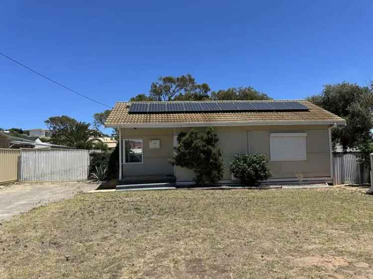 House For Sale in Geraldton, Western Australia