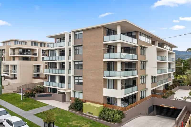 Real Estate For Lease - 9/12 New Dapto Road - Wollongong , NSW