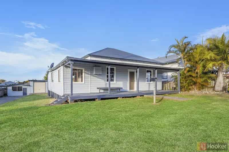 Lease Family Home with 3 Bedrooms and Large Backyard in West Kempsey