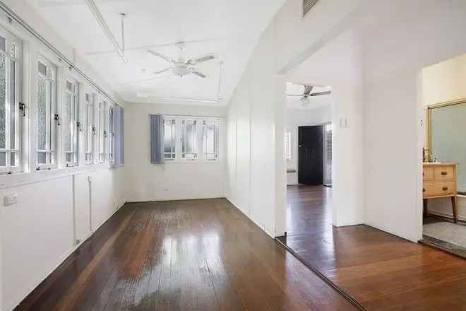 House For Sale , 18, Kent Street, City of Brisbane, Queensland