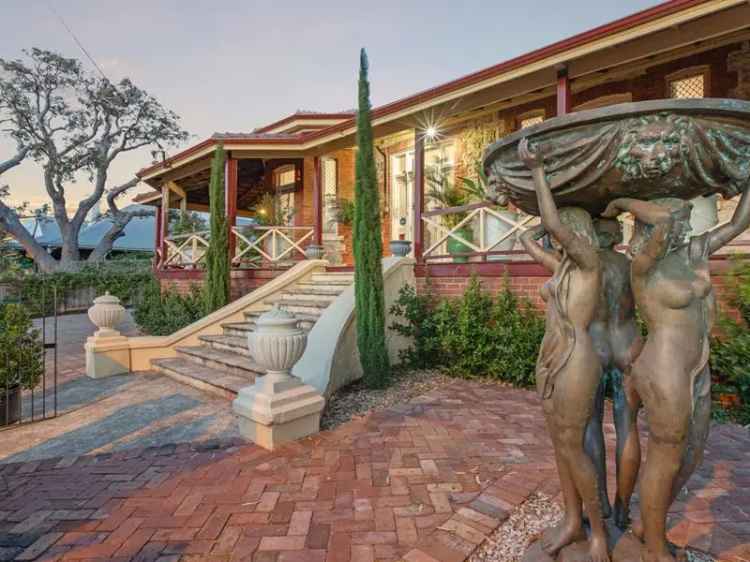 House For Sale in Fremantle, Western Australia